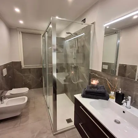 Casa Di Como. Apartment